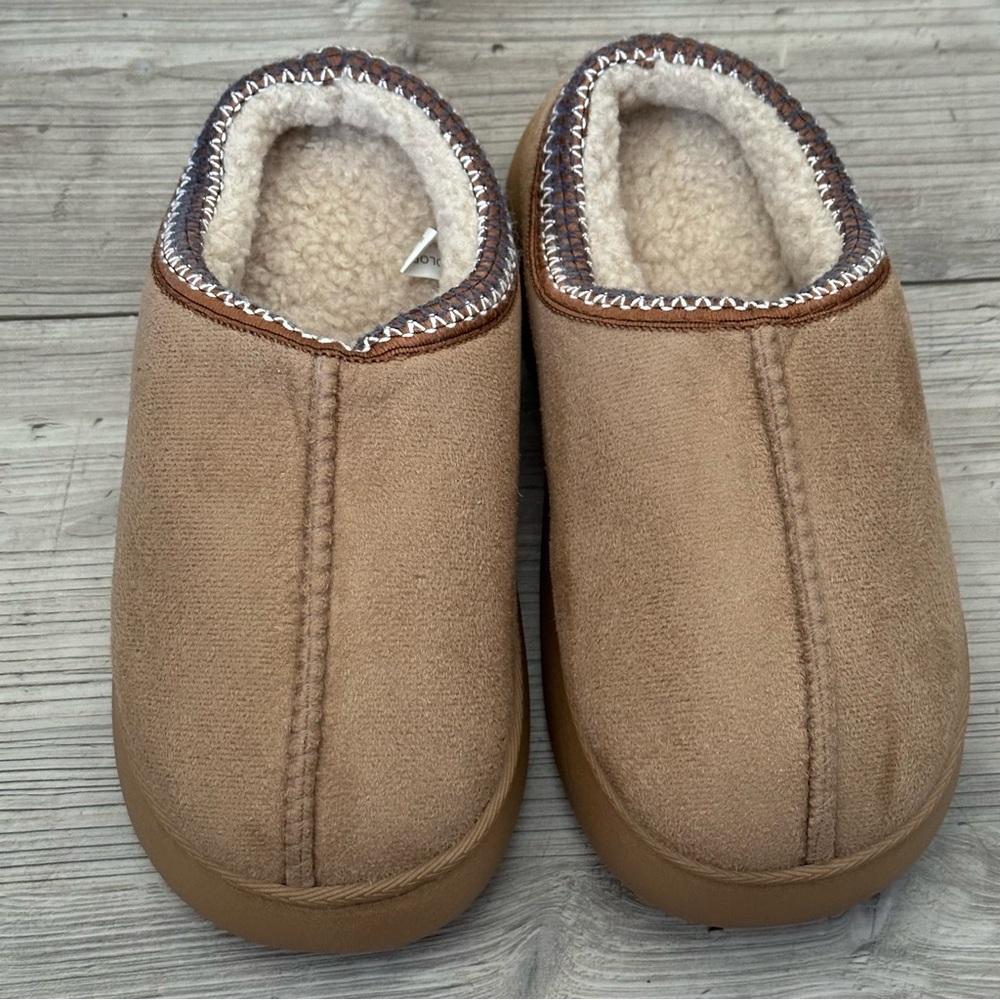 Soloever Cozy Tan Slippers with Fleece Lining Faux Suede Size 6